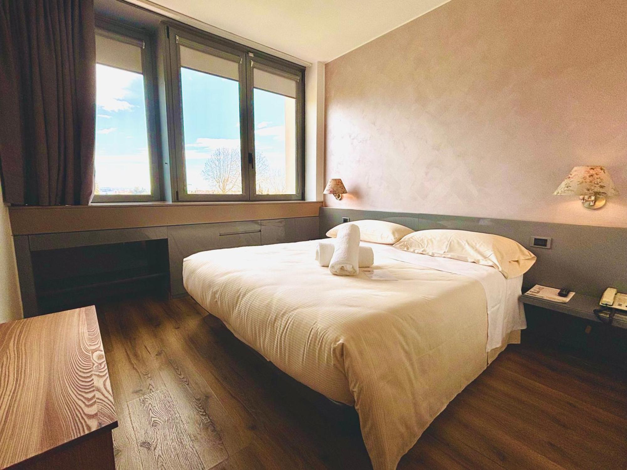 Hotel Alfieri Sirmione Dış mekan fotoğraf