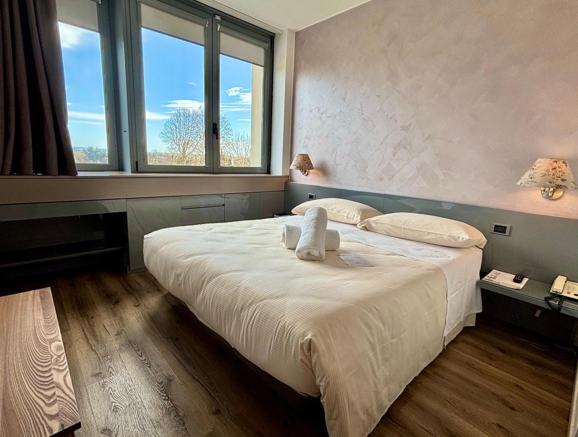 Hotel Alfieri Sirmione Dış mekan fotoğraf